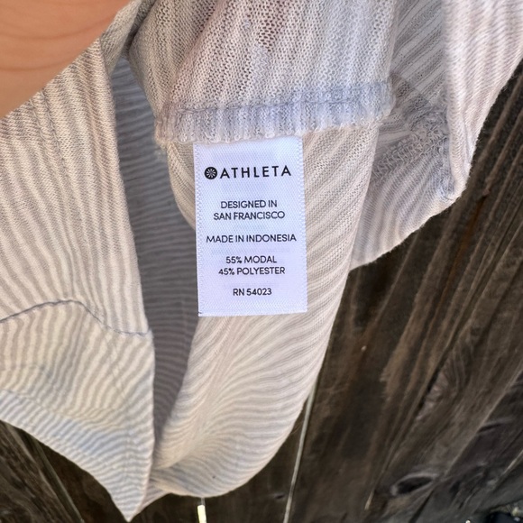 Athleta Breezy Grey and White Stripe Muscle Tank-Scoop neck with high-low hem XS - Picture 3 of 9